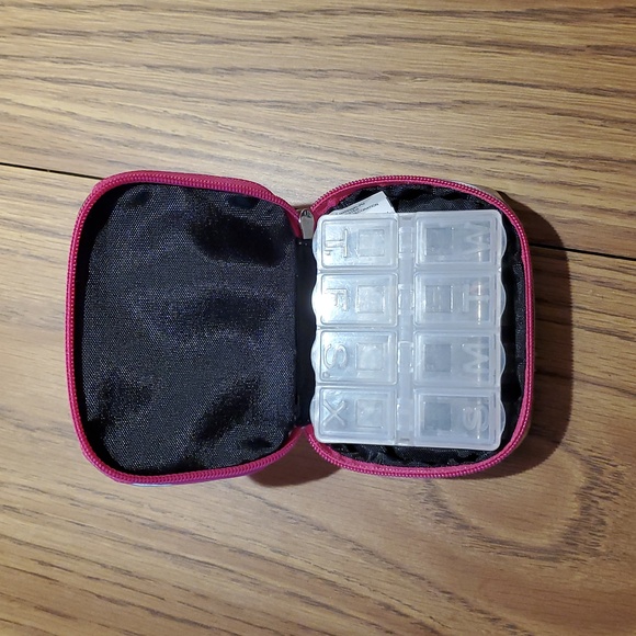 Mamica Week Of PILLS - Picture 3 of 6